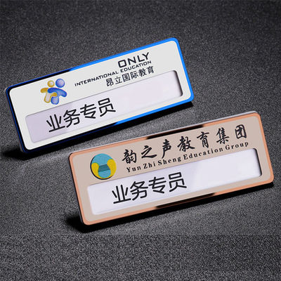 comprare Badge di nome in acciaio inossidabile personalizzato con logo e sostitutibile inserire etichetta di nome premium online manufacture