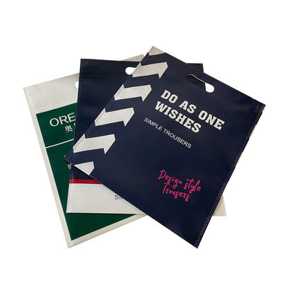 Un buon prezzo. Borsa per la spesa in tessuto non tessuto con taglio a D e stampa del logo in linea