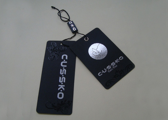 Un buon prezzo. Logo ricoprente UV stampato della stagnola d'argento di Hang Tags For Clothing Line dell'etichetta di plastica di carta della guarnizione in linea